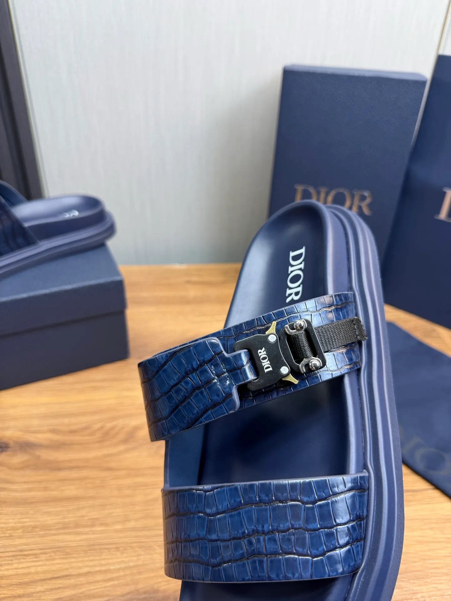 Men's shoes 300💰 Dior. Men's slippers🩴 Official website 1:1 production 38-45 size 45 46 🉑️Customized original material shipped✅
